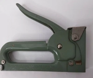 Vintage Arrow Fastener Co. Staple Gun Tacker JT-21M Made In USA - Picture 1 of 4