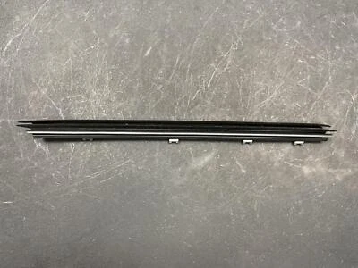 Cinturón ventana puerta trasera derecha impermeable BMW X1 2018 51357349660 2016 2017-2022 Foto 1 de 4