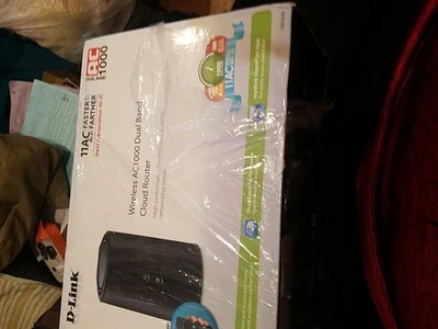 D-Link AC1000 4-Port 10/100 Wireless N Router  - Image 1 of 2