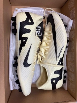 Nike Zoom Vapor 15 Academy Ag Size 9 Colorway Lemonade/Black - Image 1 of 4
