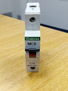 Crabtree 6HS32C  MCB 32 Amp Type C 32 Amp Single Phase Circuit Breaker BS 60898 - Picture 1 of 8