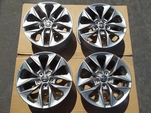 69143 2021-2024 TOYOTA SIENNA 17" WHEEL GRAY ONE (1) GENUINE OEM FACTORY RIMS 17 - Picture 1 of 24