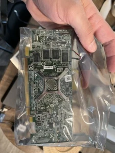 Dell AMD Radeon R7 250 2GB GDDR3 Video Card (0FDT1K) - Picture 1 of 2