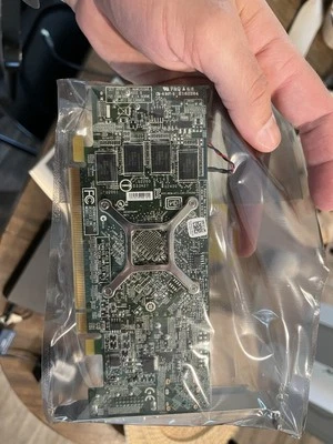 Tarjeta de video Dell AMD Radeon R7 250 2 GB GDDR3 (0FDT1K) Foto 1 de 2