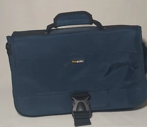 Solo Classic Messenger Bag 15" Expandable Dark Blue NWT Shoulder Strap Briefcase - Picture 1 of 6