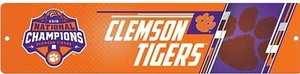 LETRERO DE CALLE DE PLÁSTICO CLEMSON TIGERS NATIONAL NCAA CAMPEONES 2018 4""X16"" HOMBRE CUEVA - Imagen 1 de 3