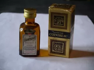 MIGNONNETTE COINTREAU PUBLICITÉ AVIATION AIR FRANCE VINTAGE BOITE - Picture 1 of 2