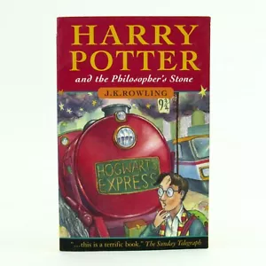 HARRY POTTER AND THE PHILOSOPHERS STONE JK Rowling Raincoast 11th w/errors PB L4 - Imagen 1 de 3