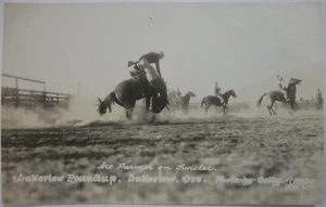 RODEO 1922 LAKEVIEW ROUNDUP ORE. GEO FARMER ON TWISTER REAL GETTY PHOTO POSTCARD - Picture 1 of 4