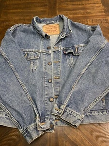 VTG LEVI STRAUSS & CO 70598 4891 SIZE LARGE BLUE JEAN TRUCKER JACKET - Picture 1 of 5