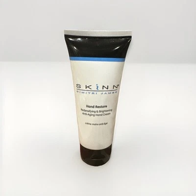 NOVA LOÇÃO CREME CLAREADOR ANTIENVELHECIMENTO PARA AS MÃOS SKINN DIMITRI JAMES 2 OZ - Imagem 1 de 2