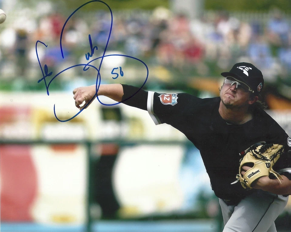 CARSON FULMER 'CHICAGO WHITE SOX' ROOKIE PITCHER SIGNED 8X10 PICTURE *COA 3 - Image 1 of 1