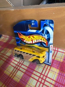 MATTEL HOT WHEELS HOTWHEELS Model Car Metal 2001 No. 014 Bus No. 036 Bus - Picture 1 of 3