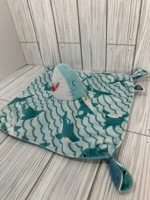 Manta de seguridad Mary Meyer Lovey Shark chupete esquinas ceñidas azul verde azulado Foto 1 de 4