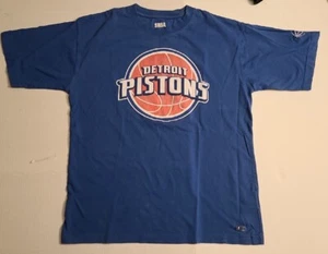 NBA Detroit Pistons, "Distressed Logo" Men’s Large Unisex T-shirt - Picture 1 of 6