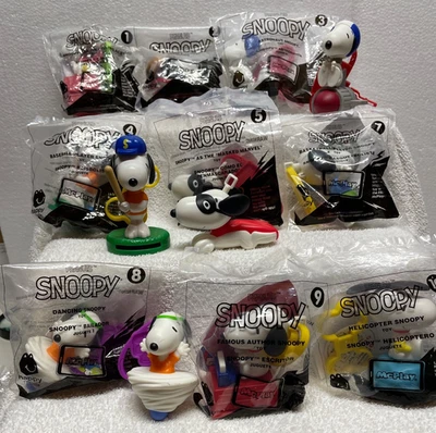 McDonald's 2018 Snoopy Toys tu elección Foto 1 de 4