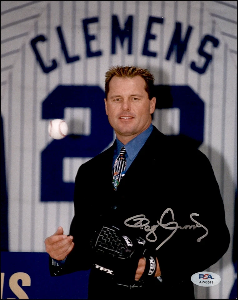 Roger Clemens Autographed 8x10 Photo PSA/DNA NY Yankees 104052 - Image 1 of 1