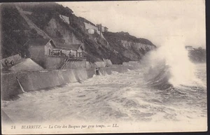 BIARRITZ 64 La Côte des Basques par gros temps CPA Éditions LL N°74 vers 1900 - Picture 1 of 2