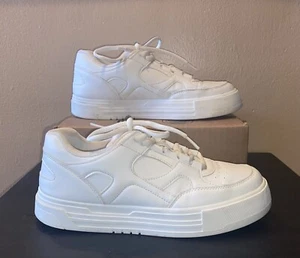 Zara Women's White Low Top Sneakers Size US 10.5 - Picture 1 of 16