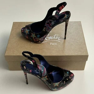 NUOVO Christian Louboutin HOT CHICK SLING ALTA Scallop Starlight tacco 37,5 7,5 - Foto 1 di 11
