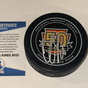 CLAUDE GIROUX Signed Philadelphia FLYERS 50th Official GAME Puck Beckett (BAS) - Picture 1 of 5