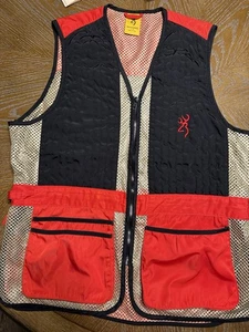 Browning Shooting Vest Red/Black Trapper Creek Large Free Shipping - Picture 1 of 12