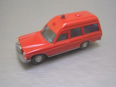 Wiking Mercedes Benz 200 Ambulance Fire Dept made in Germany Near Mint - Image 1 of 4