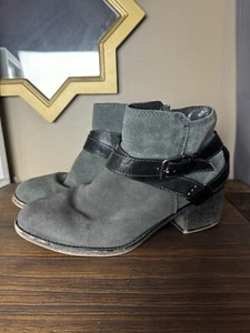 Gray And Black Suede Ankle Boots Booties With Short Heel - Women’s Size 8 - Picture 1 of 8