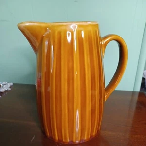 Jarra de té de agua de gres 214 West marrón a rayas patrón de línea vintage retro  - Imagen 1 de 6