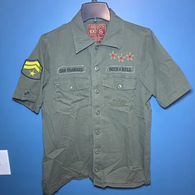 Camisa Hard Rock Café San Francisco Rock & Roll Parche Militar - Talla Pequeña Foto 1 de 4
