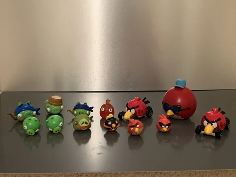 Angry Birds Pigs & 2 Hot Wheels Diecast Lot of 13 Pcs Please see photos Cover