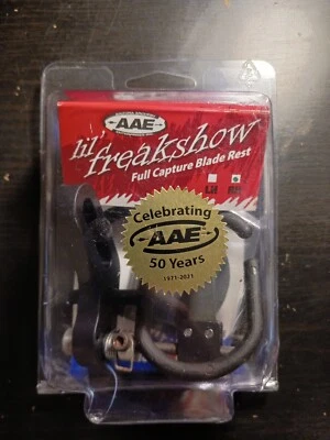 AAE Lil’ Freakshow Full Capture Blade Rest RH - Image 1 of 4