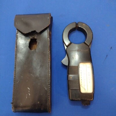 Vintage GE General Electric Amplificador/Volt Braçadeira Medidor e Estojo de Couro Não Testado Como Está - Imagem 1 de 4