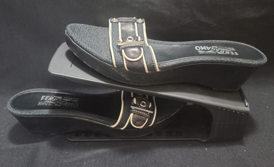 💙Mejor Precio💙 Ferragamo Gancio Mules Slides Mid Wedge Cuero Negro Mujer 40💙 Foto 1 de 4
