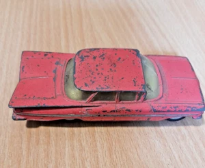 Corgi Toys 220 Chevrolet Impala – Pink – 1:43 Scale – 1960 Vintage – Good Cond. - Picture 1 of 7