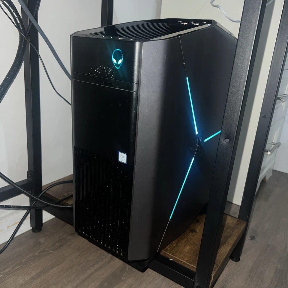 alienware aurora r8 - Image 1 of 1