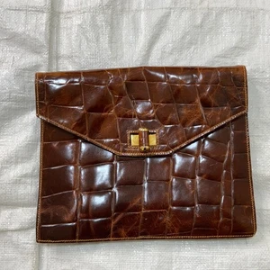 Pochette vintage Furla in rilievo Croc Turn Lock marrone misura 9,5x7,5 Made in Italy - Foto 1 di 11