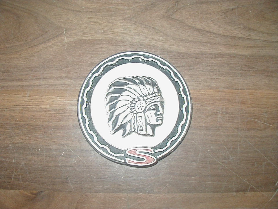 1970s 1980s Jeep Cherokee Chief S Emblem Collectible Foto 1 de 1