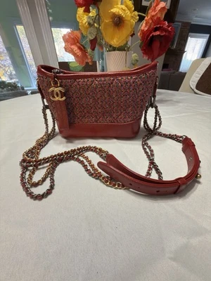 Bolso Bandolera/Hombro Chanel Gabrielle Pequeño-Multicolor Tweed y Cuero Rojo Foto 1 de 4