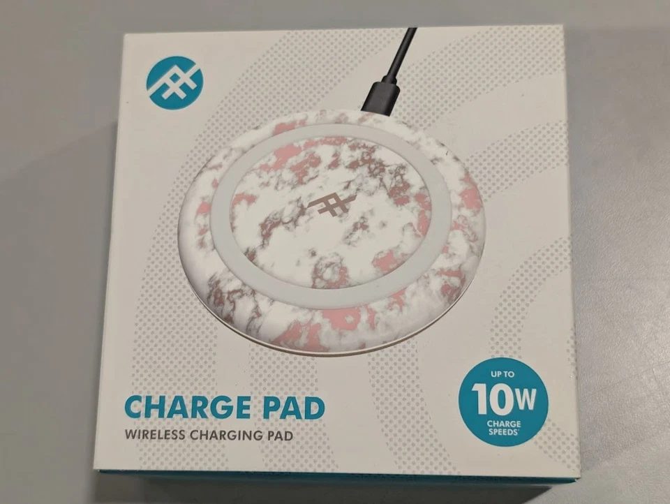 ALMOHADILLA DE CARGA INALÁMBRICA ZAGG IFROGZ 10W QI - ROSA MÁRMOL Foto 1 de 4