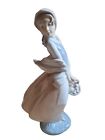 Lladro NAO Windswept Girl With Basket Figurine Spain Porcelain 9.5" B28 MY Daisa