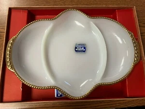 Vintage Anchor Hocking Fire King Milk Glass Divided Relish Tray Gold Trim w/box - Picture 1 of 6