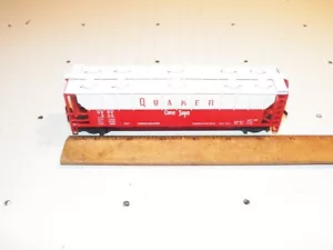 AHM QUAKER CANE SUGAR NSRX 305 HO Scale Hopper Car - Bild 1 von 4
