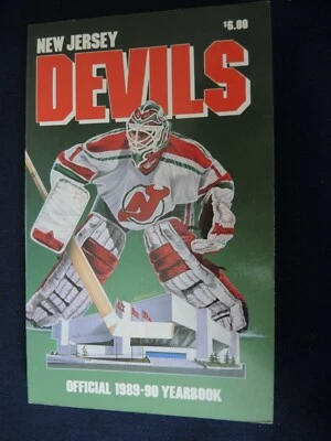 NJ DEVILS HOCKEY  YEARBOOK 1989-90 - Image 1 of 4