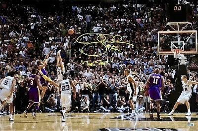 DEREK FISHER LAKERS SIGNED 20X30 STRETCHED 0.4 SEC CANVAS "THE SHOT" BAS W128313 - Image 1 of 4