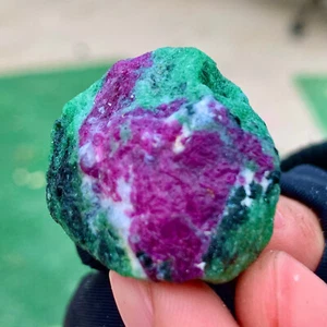 24G Natural green Ruby zoisite (anylite) crystal Wand Obelisk Point Healing - Picture 1 of 12