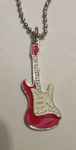 COLLANA CIONDOLO METALLO CHITARRA PICCOLA rossa DCH103 - Picture 1 of 1