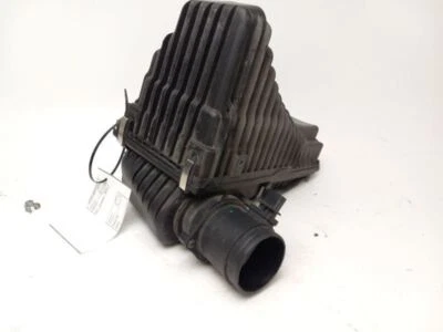 2006-2010 AUDI Q7 AIR INTAKE CLEANER OEM - Image 1 of 4