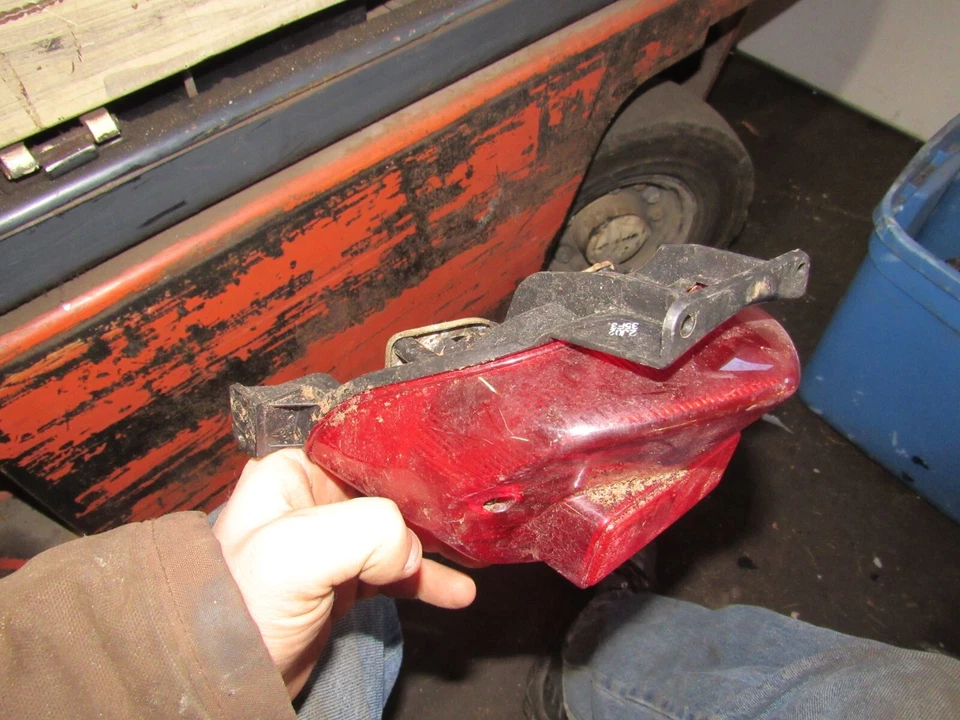 Luz trasera freno suzuki gsxr750 2001 Foto 1 de 1