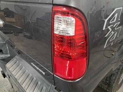 Luz trasera de pasajero para camioneta Ford F250SD 08-16 423507 Foto 1 de 4